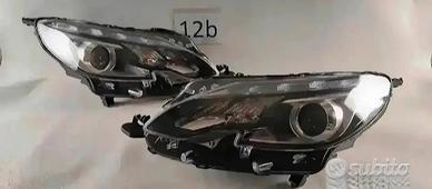 Peugeot 2008 Facelift Fari LED