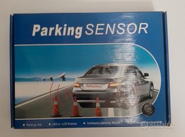 SENSORI DI PARCHEGGIO PER AUTO