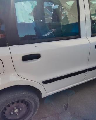 FIAT PANDA 2008 PORTA POSTERIORE SX/DX