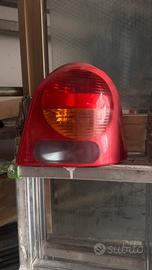 Twingo faro posteriore