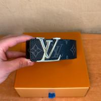 LV Initiales 40mm reversibile