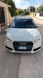 Audi A1 1.6 TDI 116 CV S tronic Admired Sportbac,