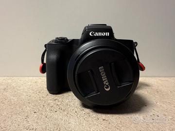 Canon EOS M50