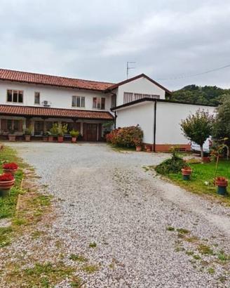 Villa di 268 m² con più di 5 locali a Cividale del