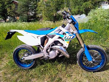 TM 125 SMR