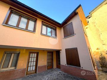 CASA INDIPENDENTE A ENTRATICO