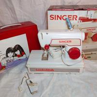 Macchina da cucire portatile Singer per bambini