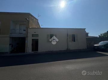 3 LOCALI A SASSARI