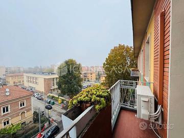 Quadrilocale panoramico con garage e parcheggio