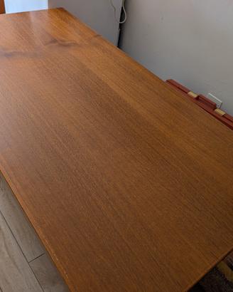 Tavolo in legno massello