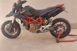 Ducati Hypermotard 1100 S