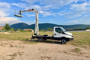 Piattaforma Aerea Cela 25 metri su Iveco Daily