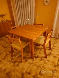 Tavolo da pranzo allungabile in ciliegio + 4 sedie