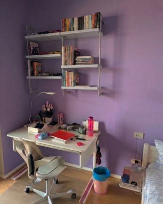 Libreria modulare a parete in alluminio 
