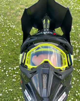 Casco Motocross Just 1 j12 taglia M in Carbonio