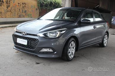 Hyundai i20 1.2 5 porte Econext Blackline