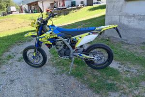 Suzuki RM 125 Valenti racimg