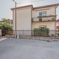 MARGHERA-CATENE Porzione di bifamiliare H405