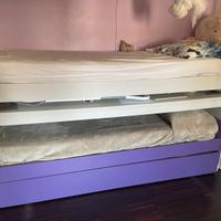 Letto a castello con scrivania