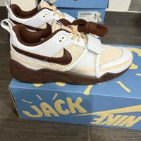 NIKE ZOOM FIELD JAXX per TRAVIS SCOTT