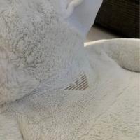 Morbido supporto Armani Baby per neonati