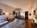 appartamento-di-100-m²-con-3-locali-e-box-auto-a-b