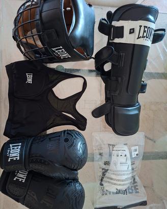 kit Thai Box Ragazza  LEONE
