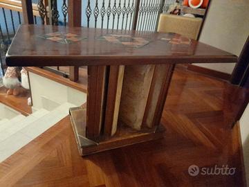 Tavolino in legno di teak base libri
