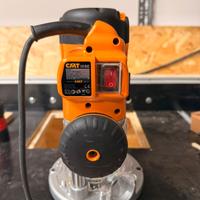 Fresatrice CMT 8e con accessori, piastra e frese