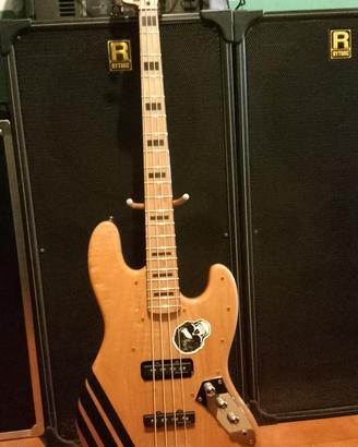 Jazz bass Squire by Fender Seymor duncan design