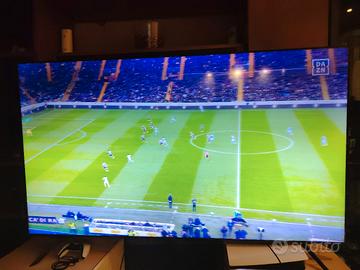 Samsung 75" KFC smart  mod. AU7170. Funzionante,