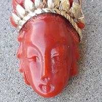 gioiello in corallo  con montatura in oro 14k