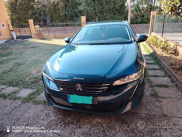  Peugeot 1.5 130cv EAT8 