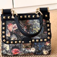 Borsa Fracomina con borchie e stampa floreale