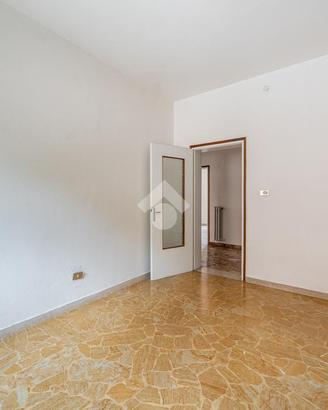 3 LOCALI A GREZZANA