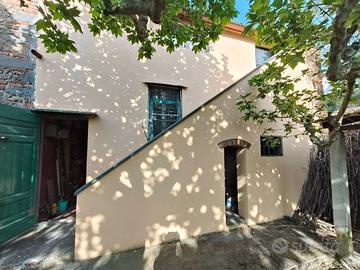 Rustico / Casale di 144 m² con 5 locali a Larciano