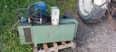 Gruppo pompa idraulica