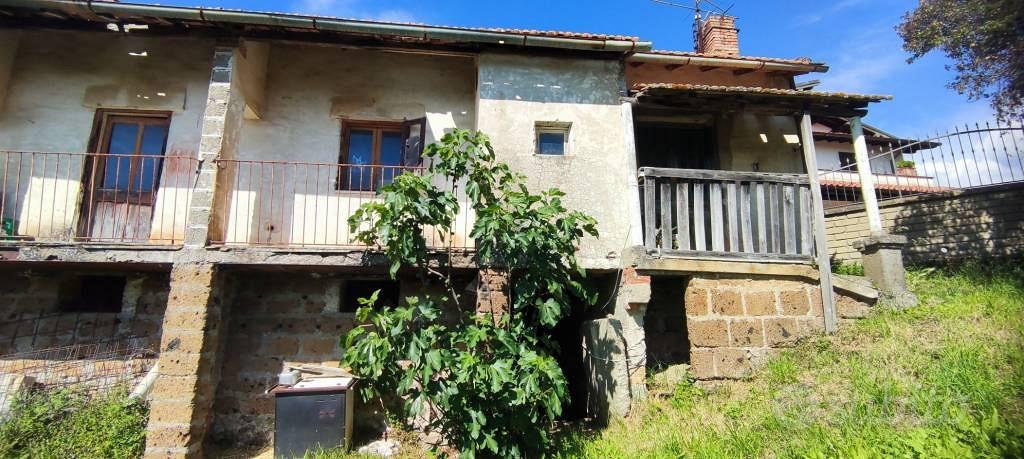 Rustico / Casale di 2920 m² con 2 locali e box aut - Vista 3