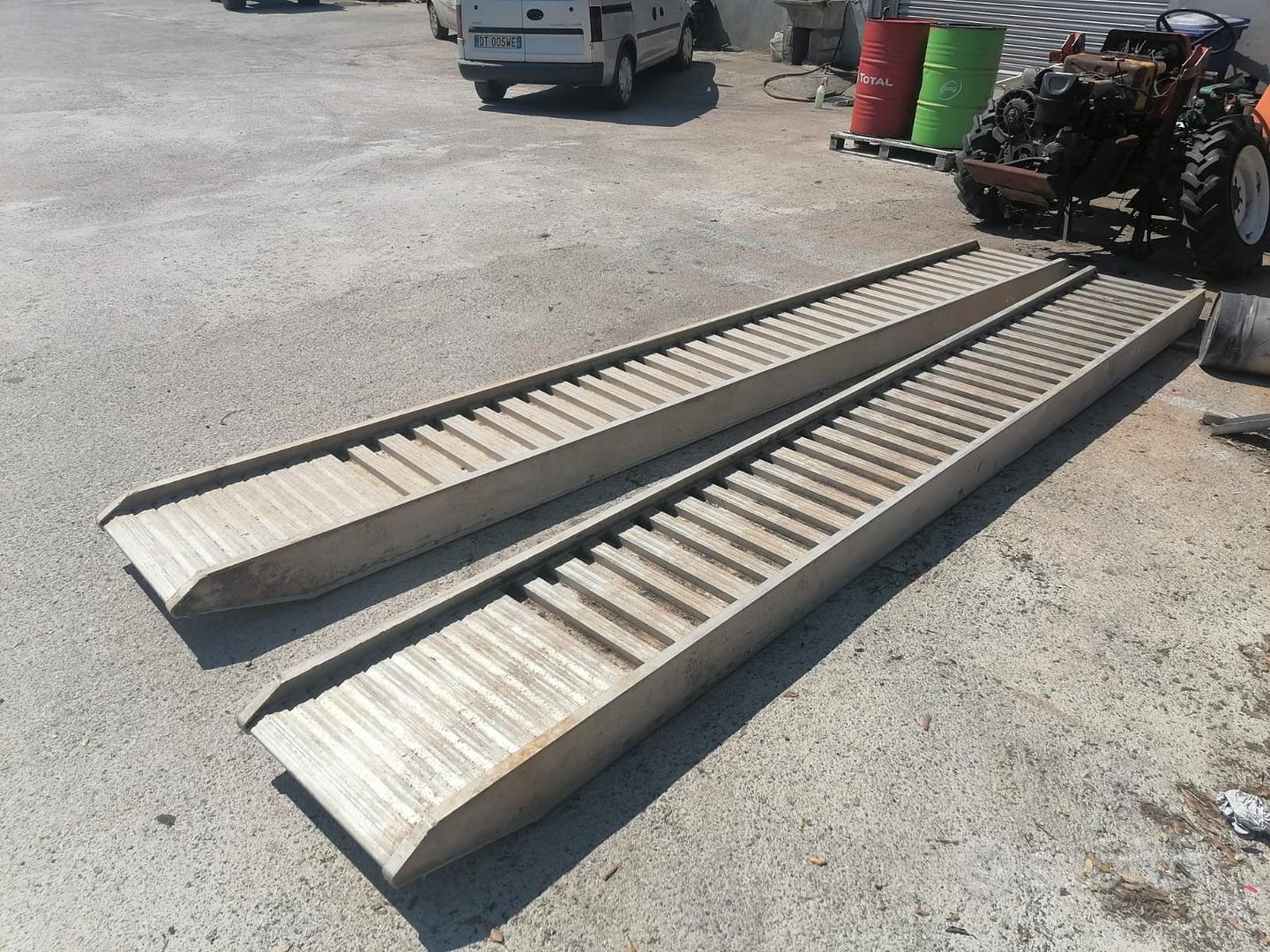 Subito TRACTOR GROUP S.R.L. Rampe Alluminio 50 quintali Seminuove