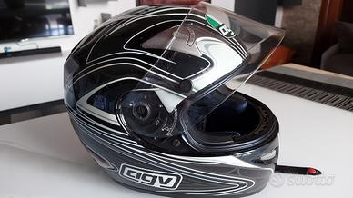 casco da moto integrale AGV
