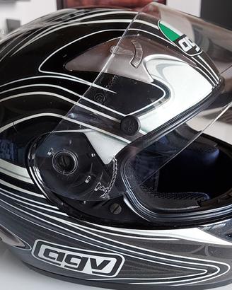 casco da moto integrale AGV