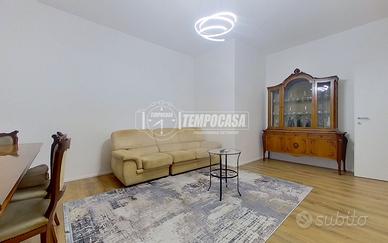 Ampio trilocale ristrutturato