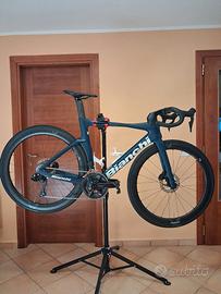 Bici da corsa bianchi oltre comp 2026