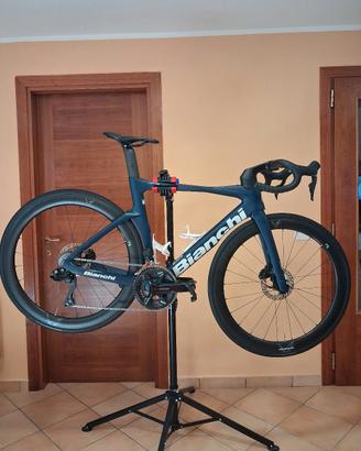 Bici da corsa bianchi oltre comp 2026