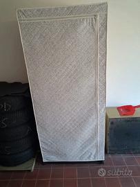 ARMADIO RICHIUDIBILE E TRASPORTABILE