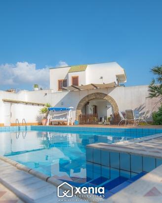 Villa con piscina a 200m dalla spiaggia