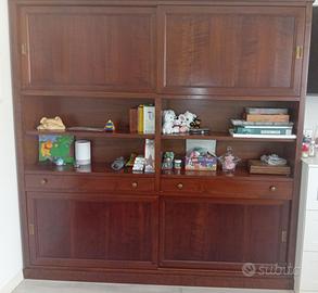 Mobile in noce massello