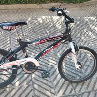 bicicletta da ragazzo BMX