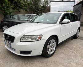 Volvo V50 DRIVe R-design