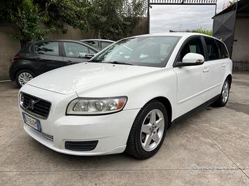 Volvo V50 DRIVe R-design